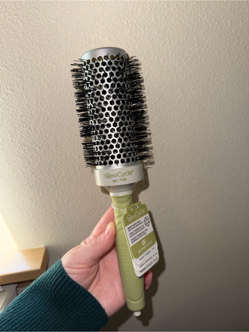 NewCycle Round Ceramic Hair Brush - Venting & Styling